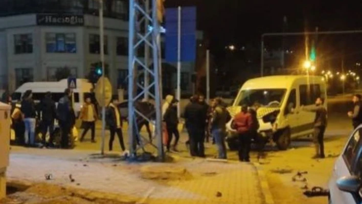 Van'da 3 ayrı trafik kazası 3 yaralı