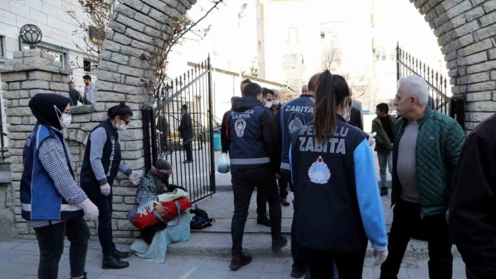 Van'da dilenci uygulaması