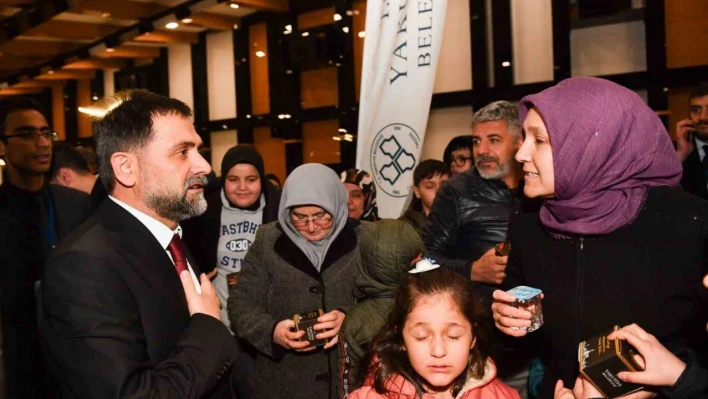 Yakutiye Belediyesi depremzedeleri iftar yemeğinde ağırladı