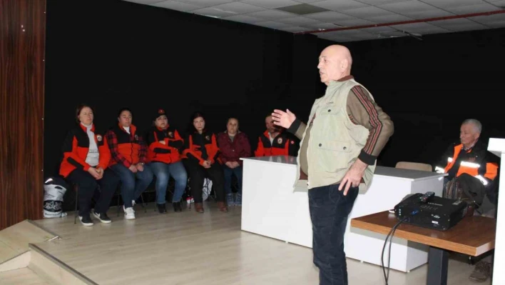 Yalova Mahalle Afet Gönüllüleri depremi değerlendirdi