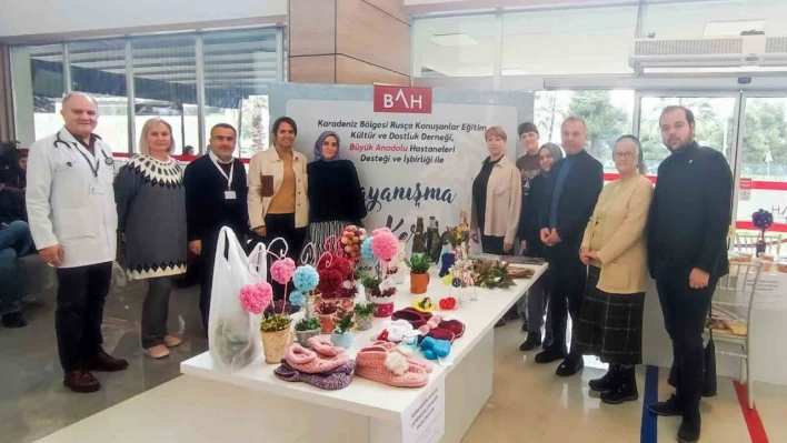 Yardım etkinliğinin geliri depremzede çocuklara