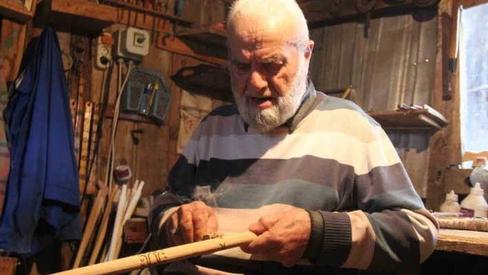 Yaş 84, depremzedeler için günlerce çalıştı