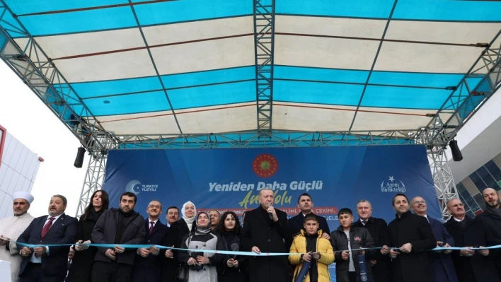 Yeşilyurt Belediyesi'nin yeni binası Cumhurbaşkanı Erdoğan tarafından açıldı