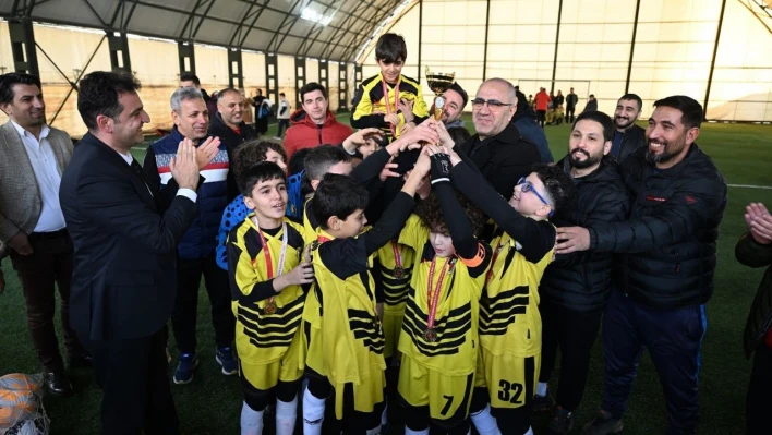 Yeşilyurt'ta Sömestir Futbol Turnuvası sona erdi