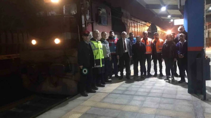 Zonguldak'tan deprem bölgesine yardımlar sürüyor