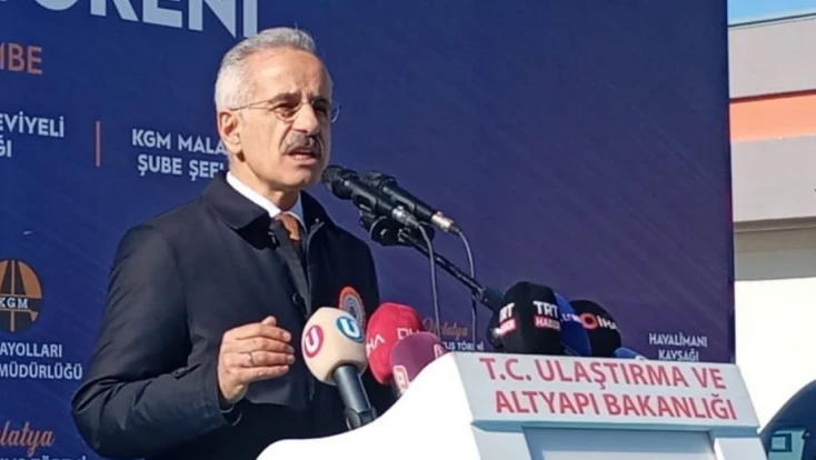 Bakan Uraloğlu: 'Bugüne kadar deprem bölgesindeki illere toplam 79,4 milyar liralık yatırım yaptık'
