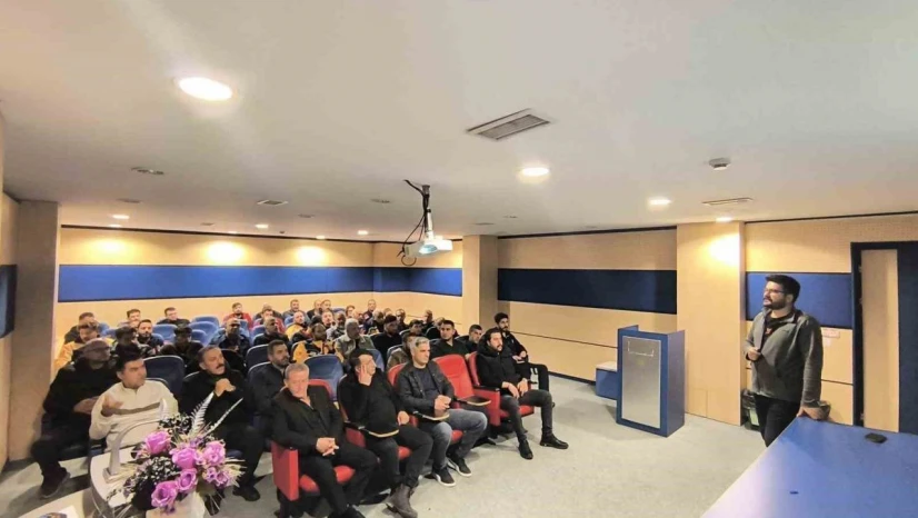 Elazığ'da ambulans şoförlerine eğitim