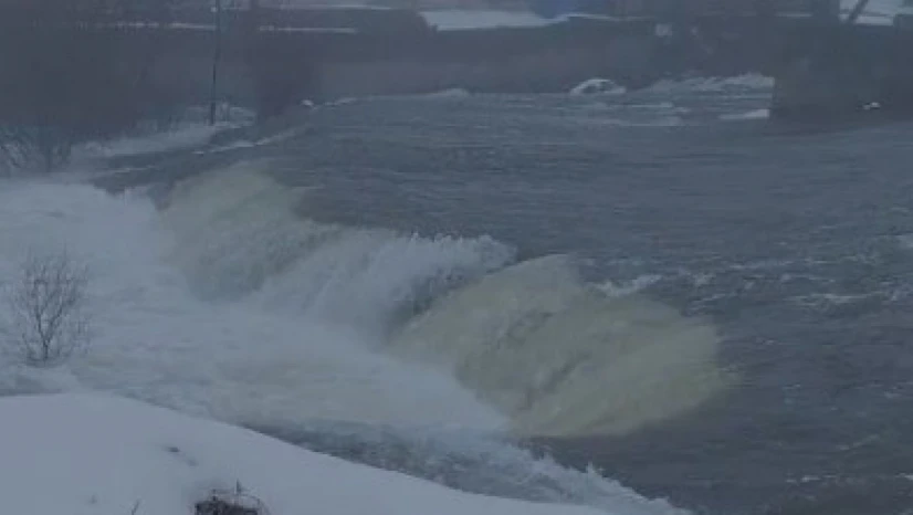 Elazığ'da sağanak yağış sonrası dereler coştu