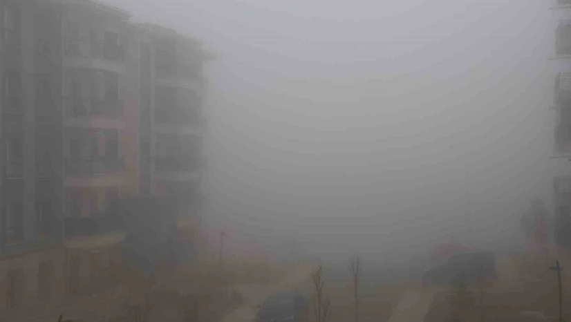 Elazığ'da sis etkisini sürdürüyor