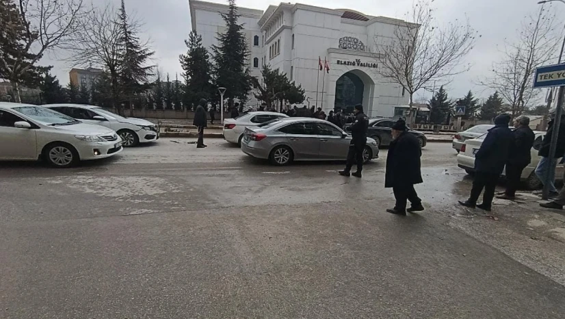 Elazığ'da zincirleme trafik kazası: 1 yaralı
