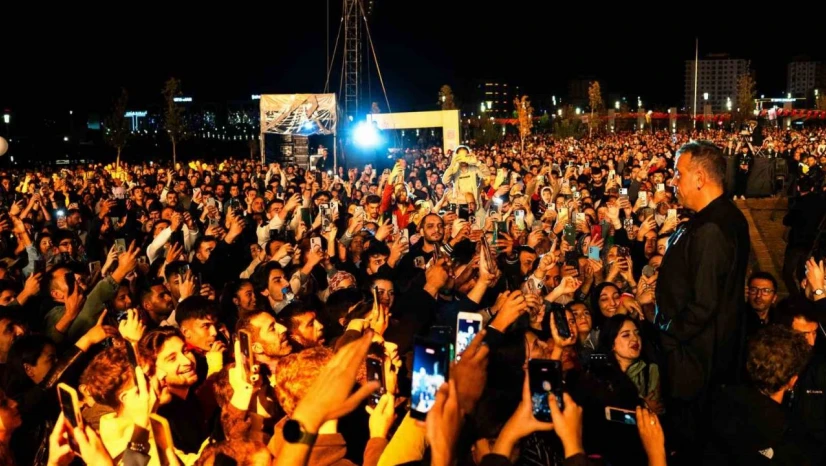 Haluk Levent: 'Bu şarkıyı Filistinli çocuklar için söylüyorum'