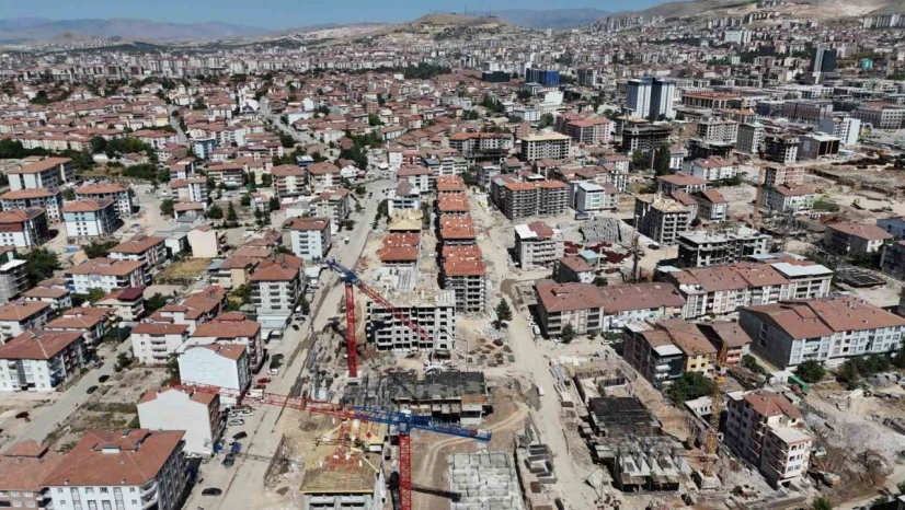 Malatya'da depremde yıkılan Gökkuşağı ve Bulut Apartmanları davasında müteahhide 15 yıl hapis cezası