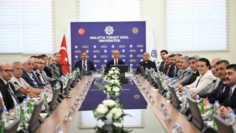 Malatya Valisi Yavuz: 'MTÜ, akademik çalışmaları ve uluslararası listelerdeki yeriyle dikkat çekmektedir'