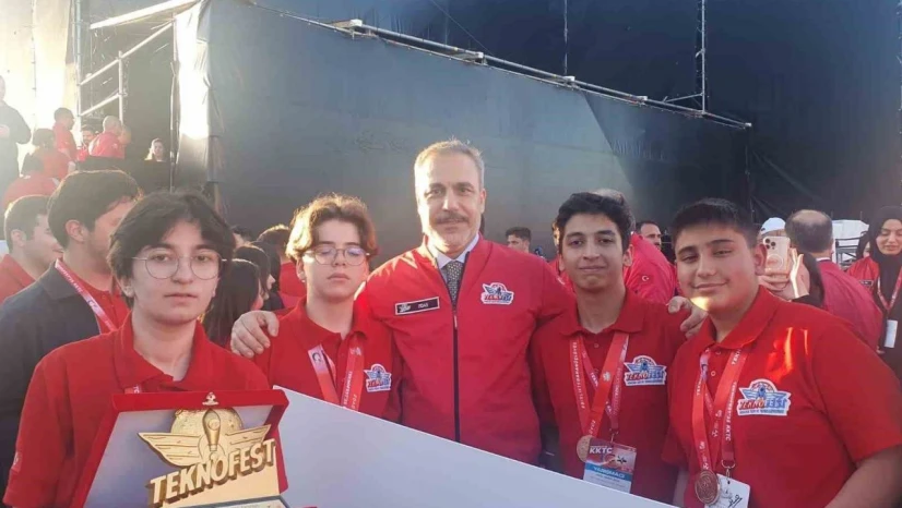 Malatyalı öğrenciler Teknofest 2025 Kıbrıs Finalleri'nden Türkiye Şampiyonu olarak döndü