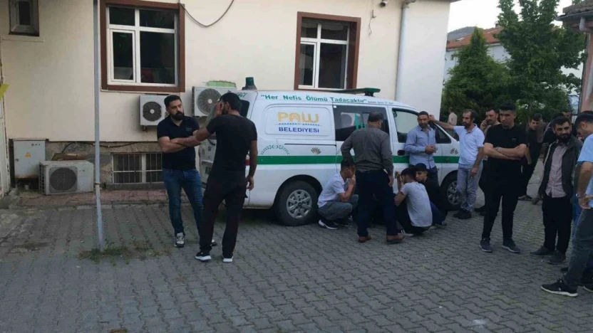 Babasını öldüren ve annesini yaralayan sanık çocuk mahkemede tüm detayları anlattı: