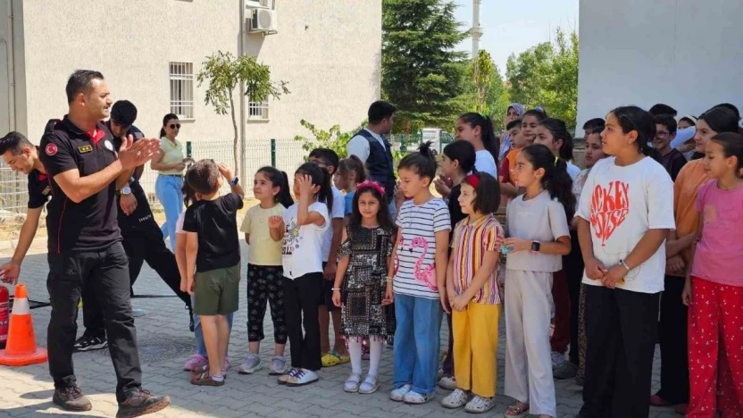 Büyükşehir Semt Konaklarında deprem ve yangın eğitimi