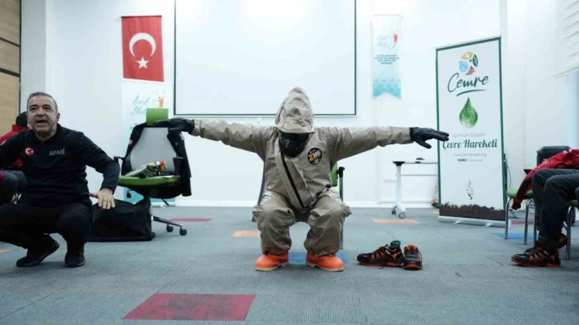 Elazığ'da  arama ve kurtarma eğitimleri sürüyor