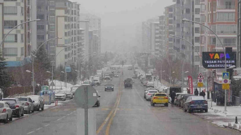 Malatya'da kar ve sis etkili oluyor