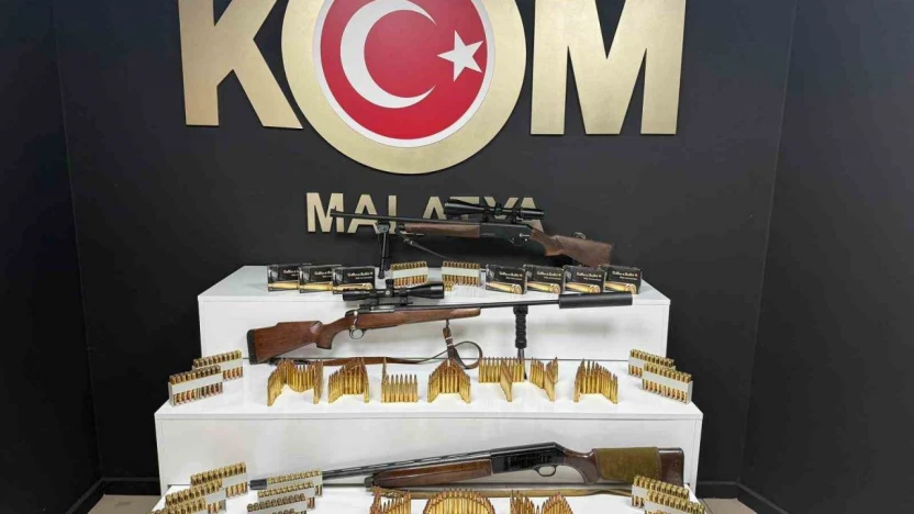 Malatya'da ruhsatsız silah operasyonu: 2 gözaltı