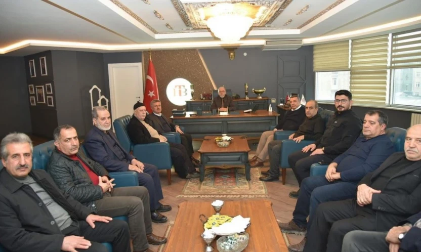 Başkan Dumandağ: 'Borsalar arasında kurulacak iş birliklerinin, ülke ekonomisine uzun vadeli katkılar sağlayacağına inanıyoruz'