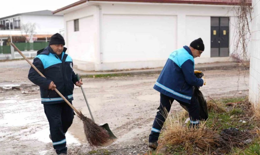Battalgazi'de Kanalboyu ve Orduzu'da temizlik çalışması