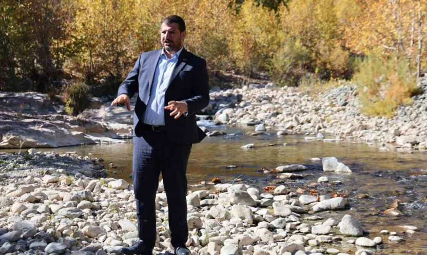 Belediye Başkanı Altınışık: 'Eti Krom maden atıklarını dere yataklarına döküyor'