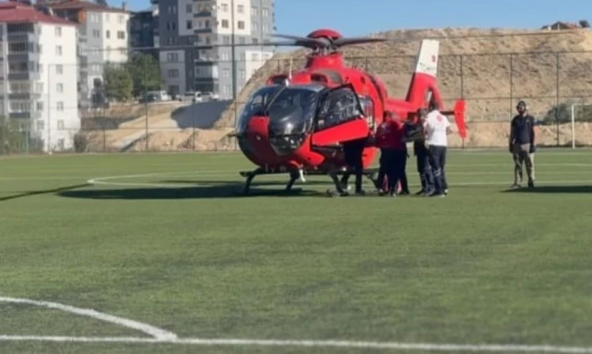 Beyin kanaması geçiren vatandaşın imdadına ambulans helikopter yetişti