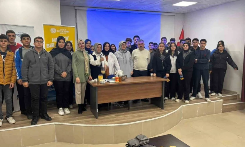 Büyükşehir Belediyesi'nin başlattığı 'Her Ev Bir Atölye' projesi devam ediyor