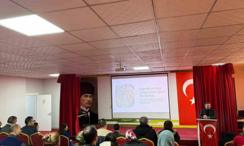 Çamlıca Koleji'nde 'Aile ve Çocuk İletişimi' semineri
