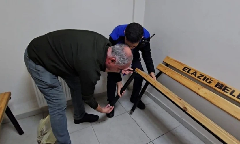 Dilenci yakayı ele verdi, parayı sakladığı yer şaşkına çevirdi