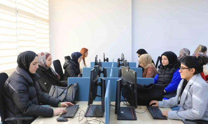 Elazığ Belediyesinde dijital eğitimler sürüyor