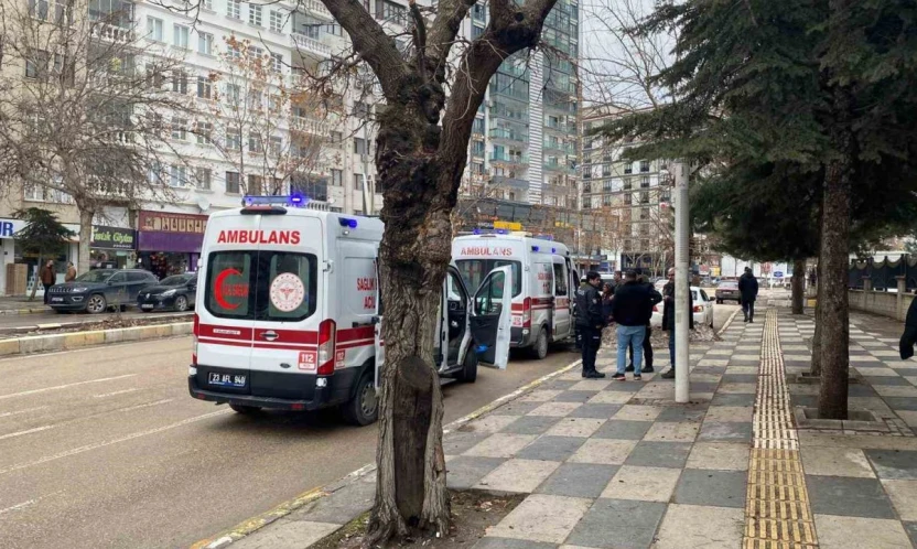 Elazığ'da kavga: 2 yaralı