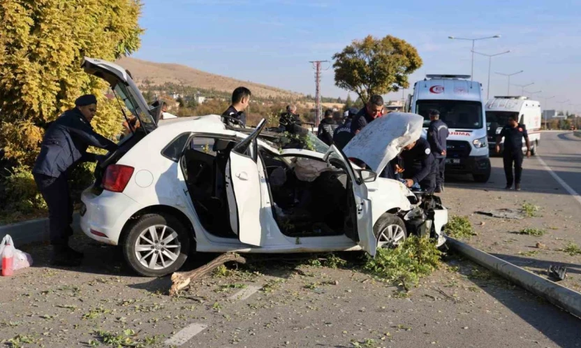Elazığ'da ki feci kazada anne ve oğlu öldü