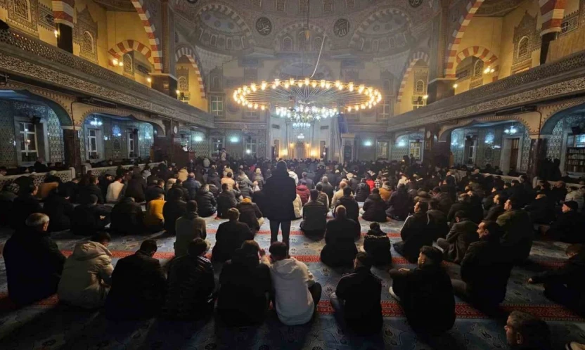 Elazığ'da Miraç Kandili dualarla idrak edildi