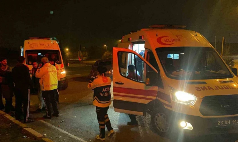 Elazığ'da trafik kazası: 6 yaralı