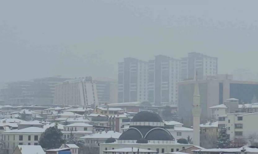 Elazığ'da yüksek kesimlerde sis etkili oluyor