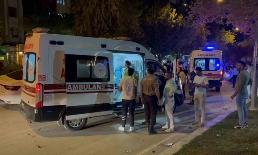Elazığ'da zincirleme trafik kazası: 2'si çocuk 4 yaralı