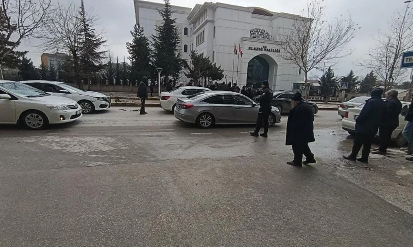 Elazığ'da zincirleme trafik kazası: 1 yaralı