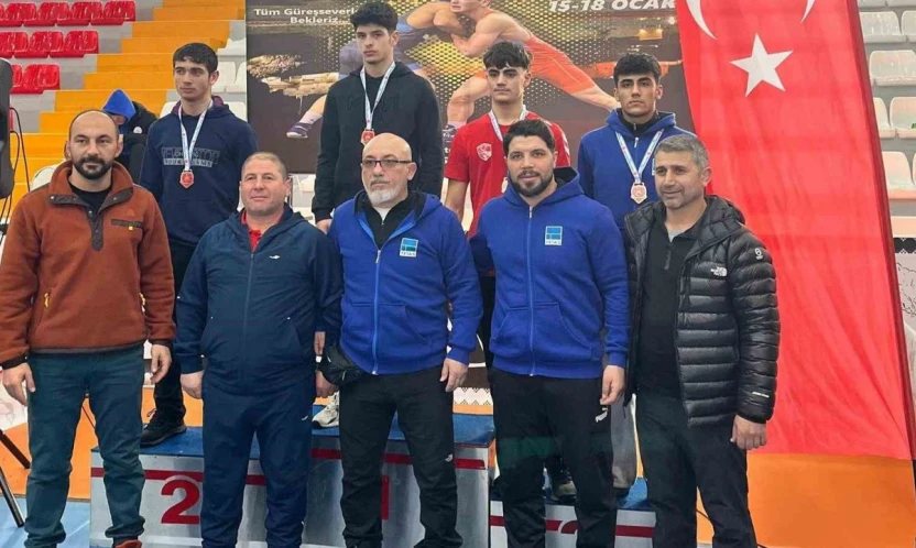 Elazığ'ın pehlivanları Türkiye şampiyonası yolunda