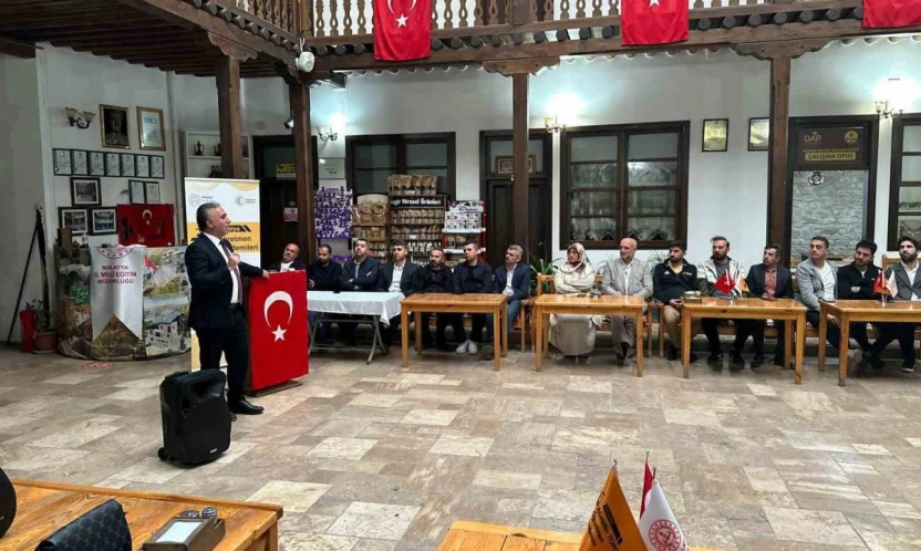 Fethi Gemuhluoğlu memleketi Arapgir'de anıldı