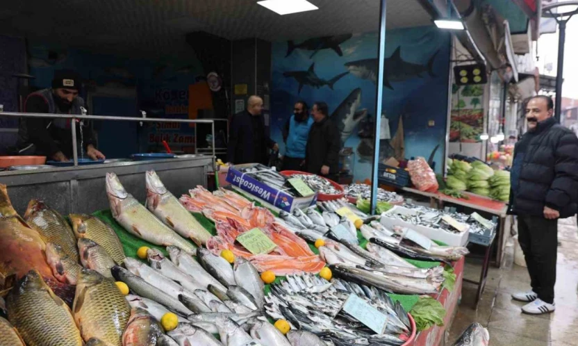 Havaların soğumasıyla birlikte vatandaşların balığa olan rağbeti arttı