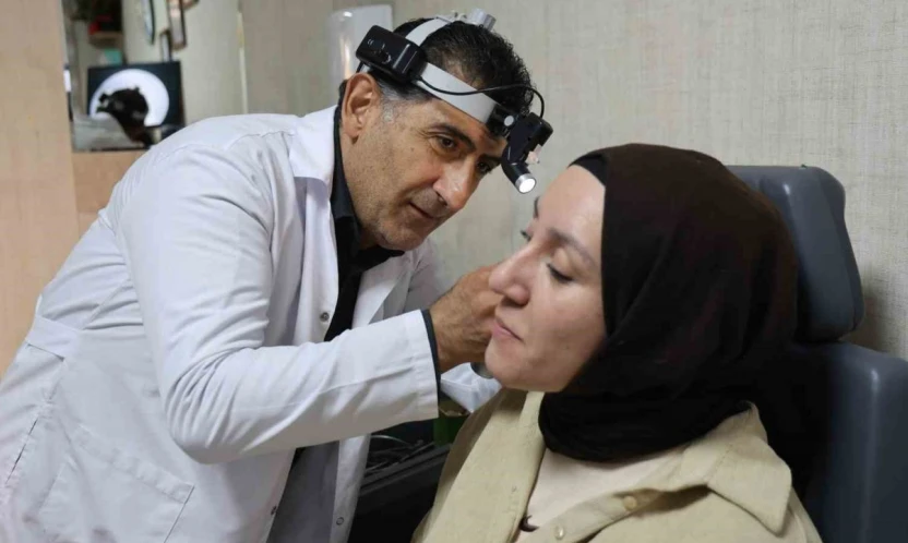 KBB Uzmanı Özbay: 'Mevsim geçişlerinde üst solunum yolu enfeksiyonları diğer mevsimlere göre biraz daha sık görülmektedir'