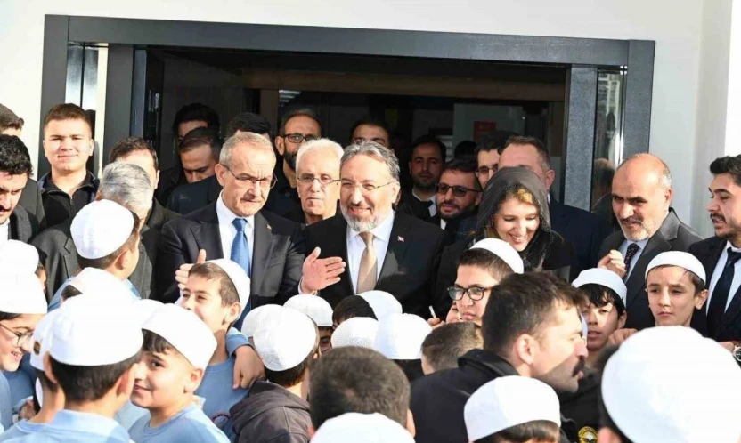 Kubbetü's-Sahra Camii Malatya'da ibadete açıldı