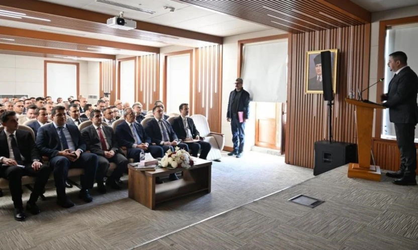 Malatya'da 'Yönetimde Beden Dili ve Etkili İletişim' semineri düzenlendi