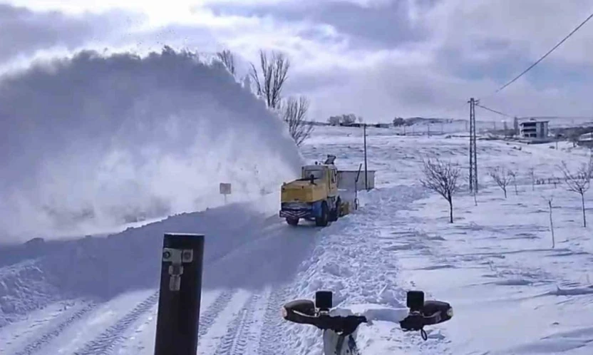 Malatya'da 66 mahallede yollar ulaşıma açıldı