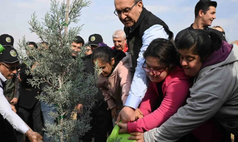 Malatya'da 733 bin fidan toprakla buluştu