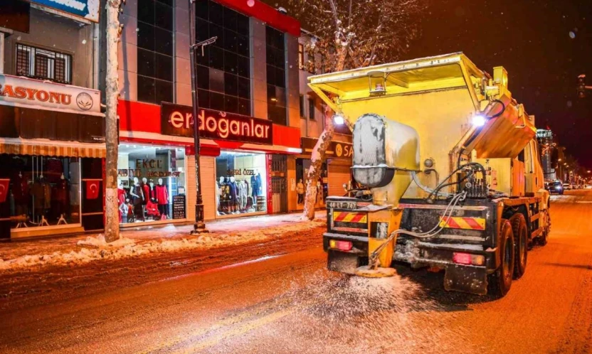 Malatya'da kapanan 117 Mahalle yolu ulaşıma açıldı