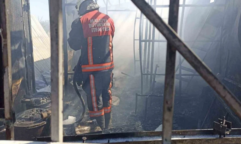 Malatya'da konteynerde yangın