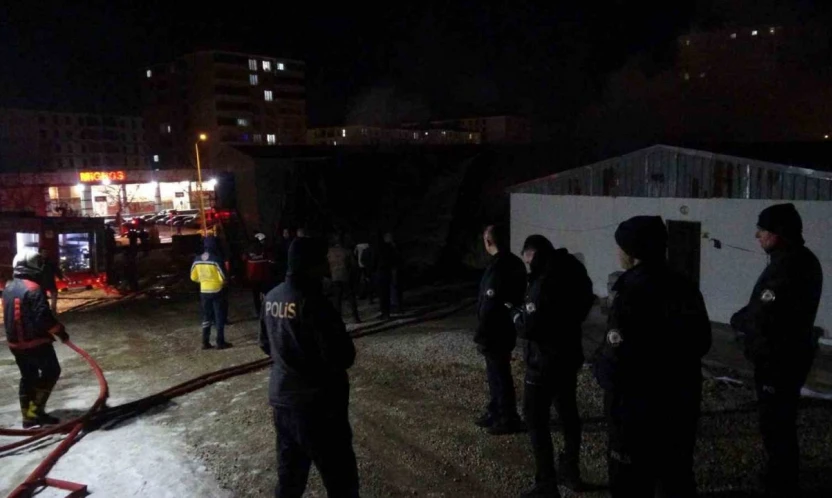 Malatya'da şantiyede korkutan yangın