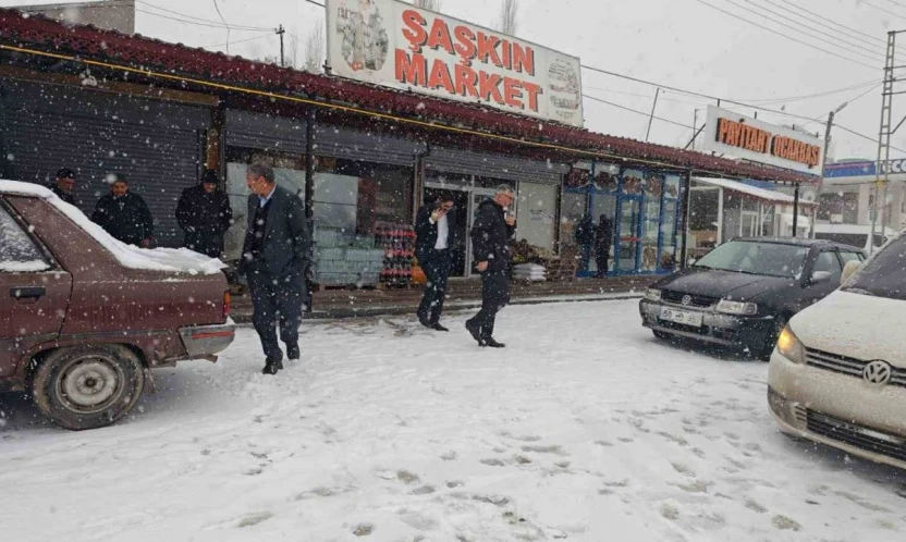 Malatya kırsalında kar yağışı etkili oluyor